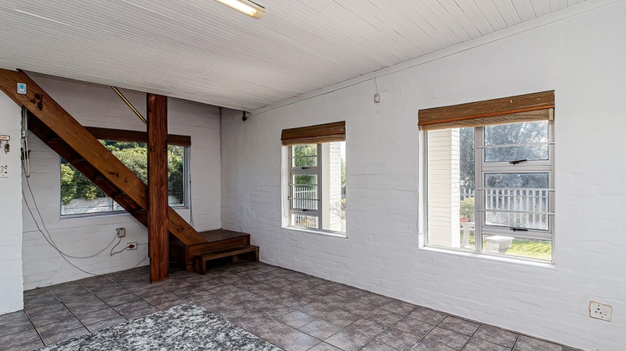 4 Bedroom Property for Sale in De Kelders Western Cape